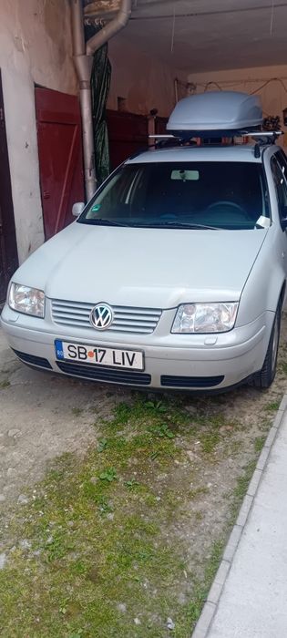 Vând Volkswagen Bora 1,9 TDI 116 cp an 2000