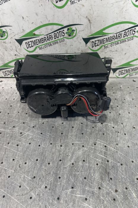 Suport pahare fata 4M8.862.533 Audi Q7 4L (facelift)