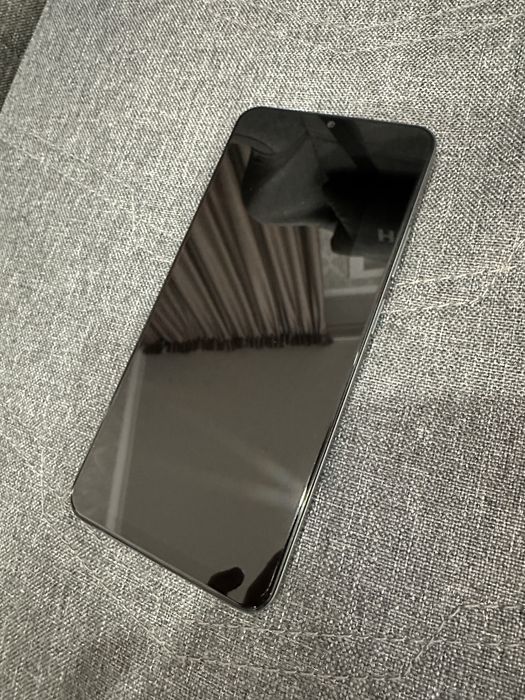 Продам смартфон Realme