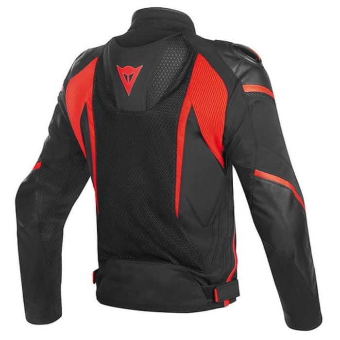 Мото яке Dainese