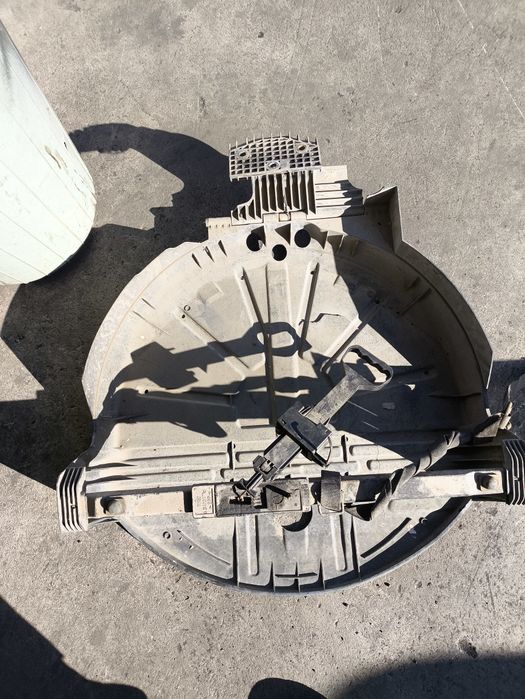 Механизъм за резервна гума за BMW X3 E83