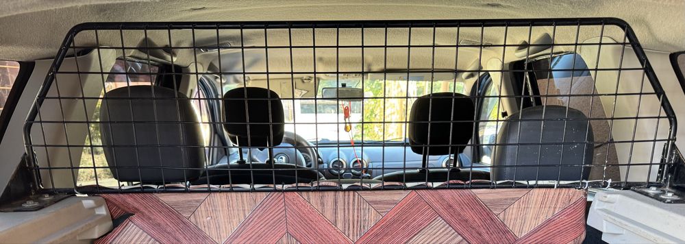 Grilaj portbagaj pentru câine