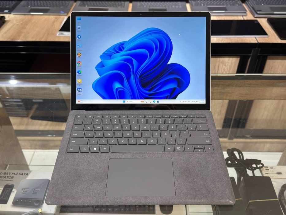 Microsoft surfice laptop 4 ryzen 5