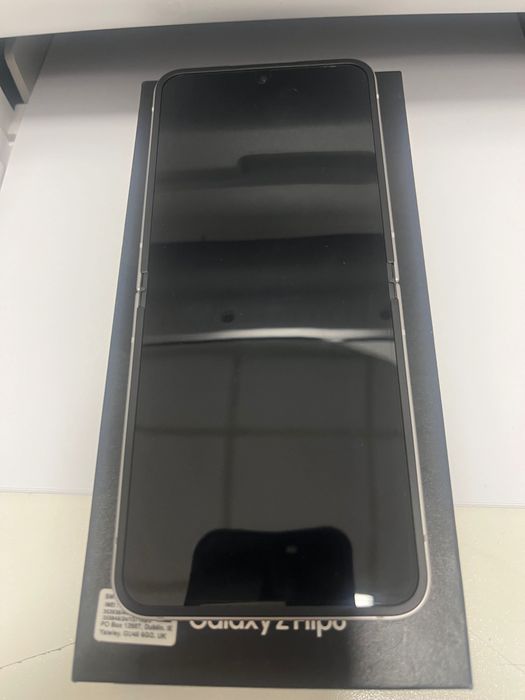 Samsung Galaxy ZFlip 6