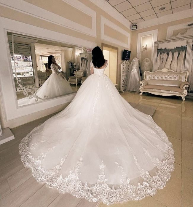 Свадебное платье