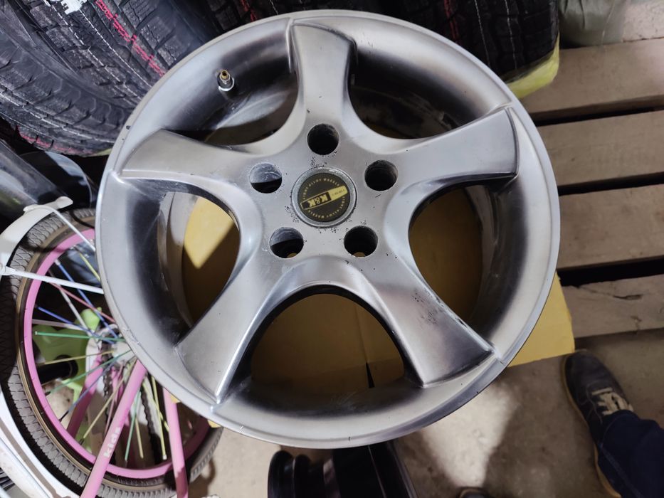 Легкосплавные диски R16