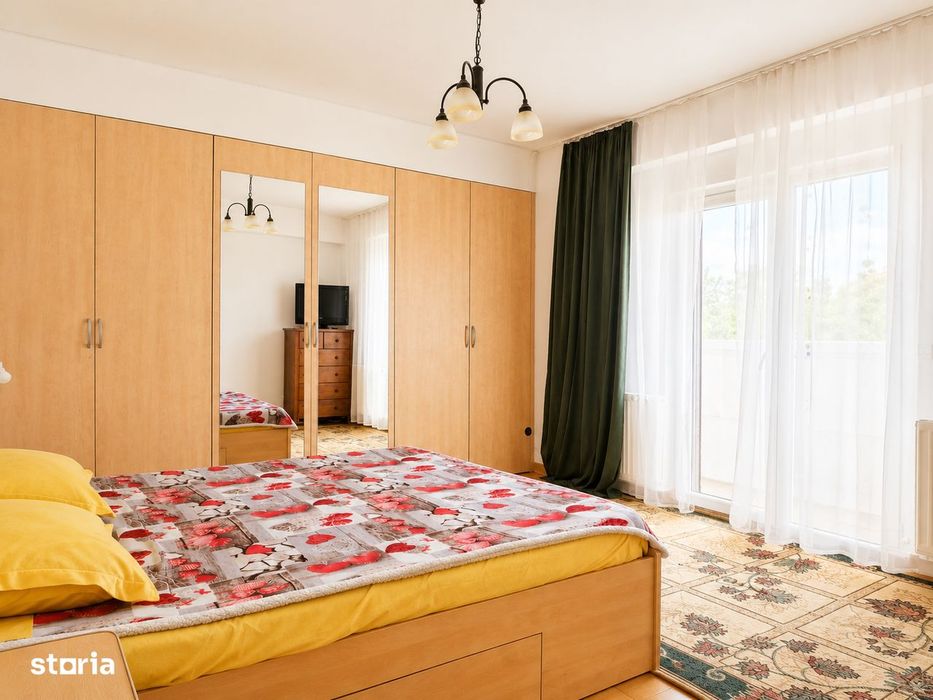 Apartament 3 camere, 74 mp + 2 balcoane, etaj 1,  Rădăuți