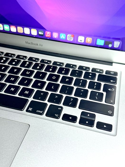 Apple MacBook Air i5