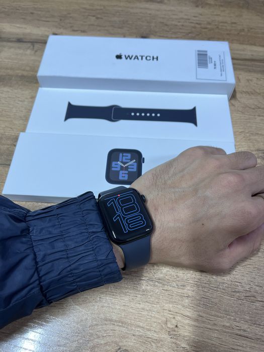 Apple Watch SE 2nd gen 44 mm