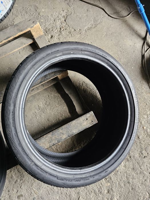 2 anvelope vara 255 35 19 Bridgestone