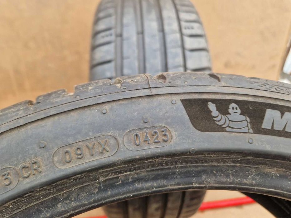 2 Michelin R18 225/40 Летни гуми  DOT0423
