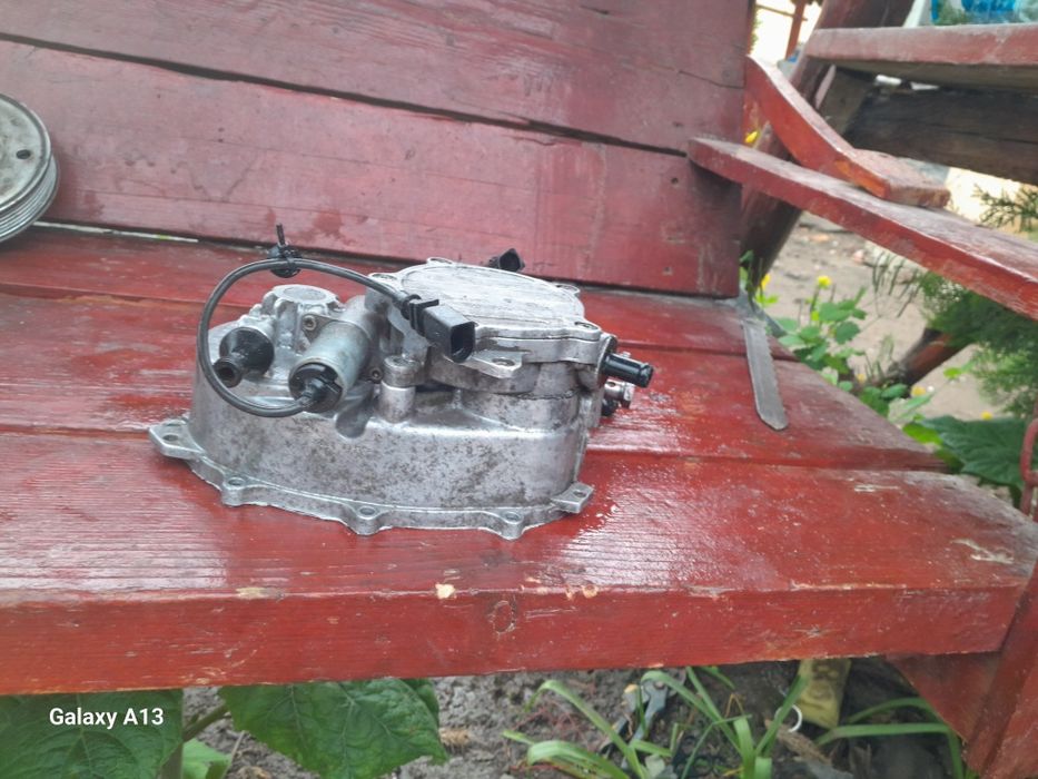 Pompa înaltă presiune benzina   audi a4 b6  2.0 FSI cod motor awa