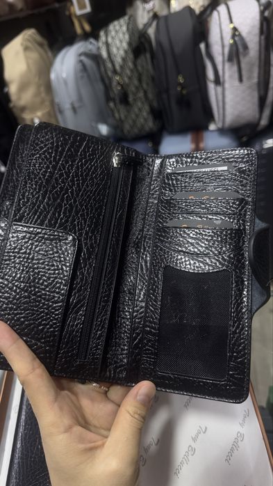 Кожаный кошелек Tony Belluci