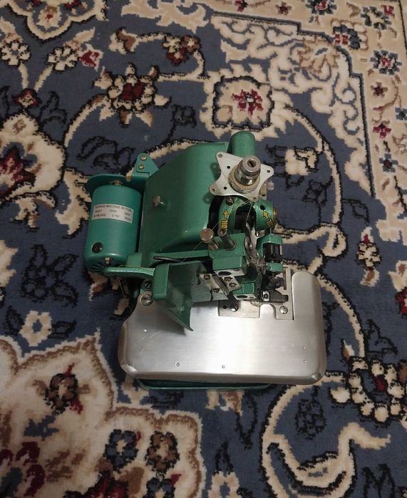 Оверлок DISON GN1-6D зеленый