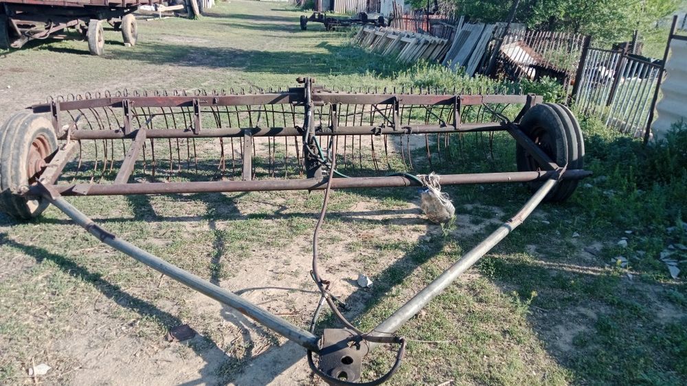 Продам двухбрусную сегментную косилку вместе с граблями