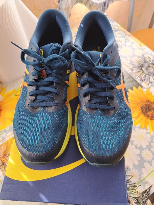 Маратонки asics,wilson,mizuno