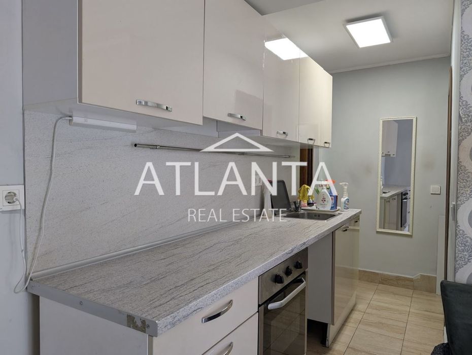 Продава се Тристаен апартамент в Варна, Център - 50 кв.м за 2164 €/кв.м - Снимка #5