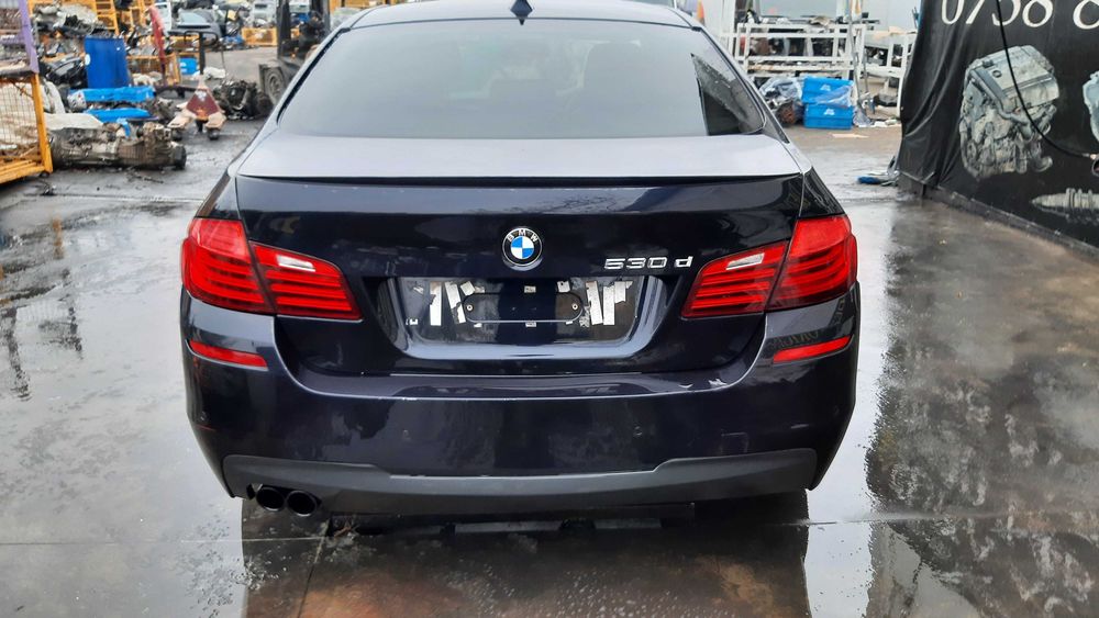 Dezmembrez BMW seria 5 f10 facelift m-pack 530 D n57d30a 258 cp/volan