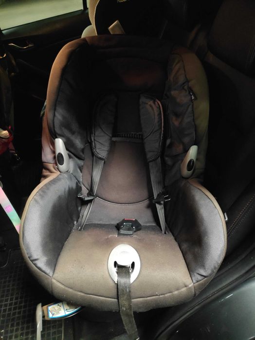 Подарявам - Столче за кола Maxi Cosi