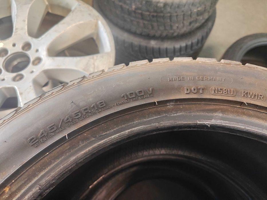 4бр.зимни гуми 245/45/18 Goodyear