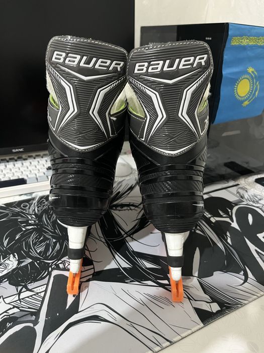 хокейные коньки Bauer