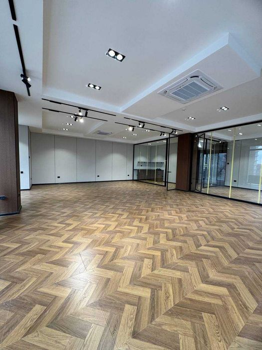 Сдам 131 м² Офис в Аренду. Шота Руставели. Текстильный мост. Фригат!