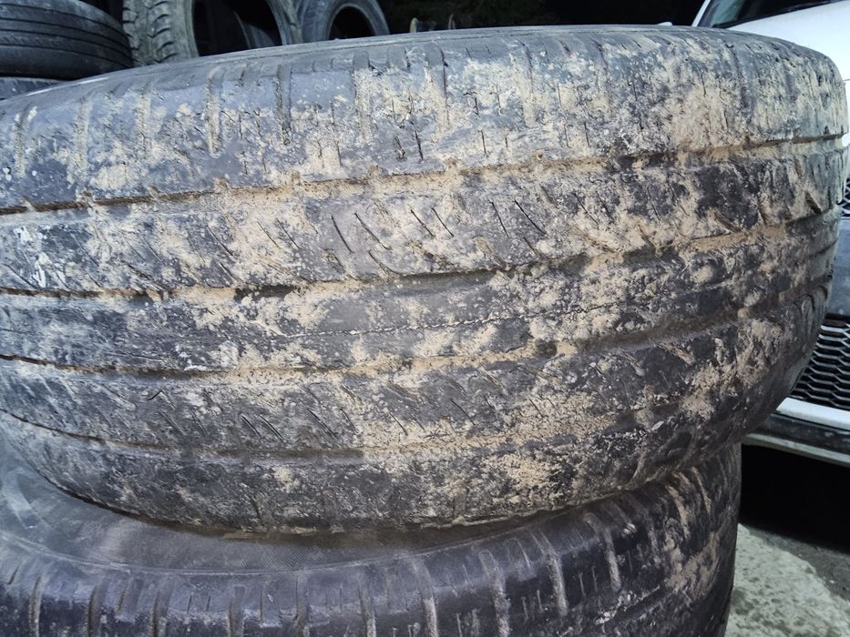 Продам резину (шины) 225/18/55