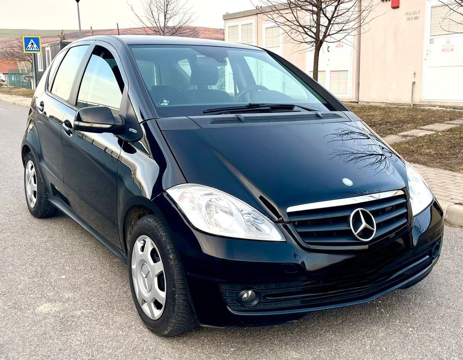 Inchiriez masini  pentru Glovo, Wolt, Bolt Food - Mercedes A Class