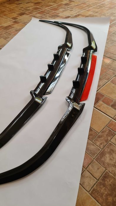 Cupra Lip piano, vopsit negru lucios, prelungire bara universala