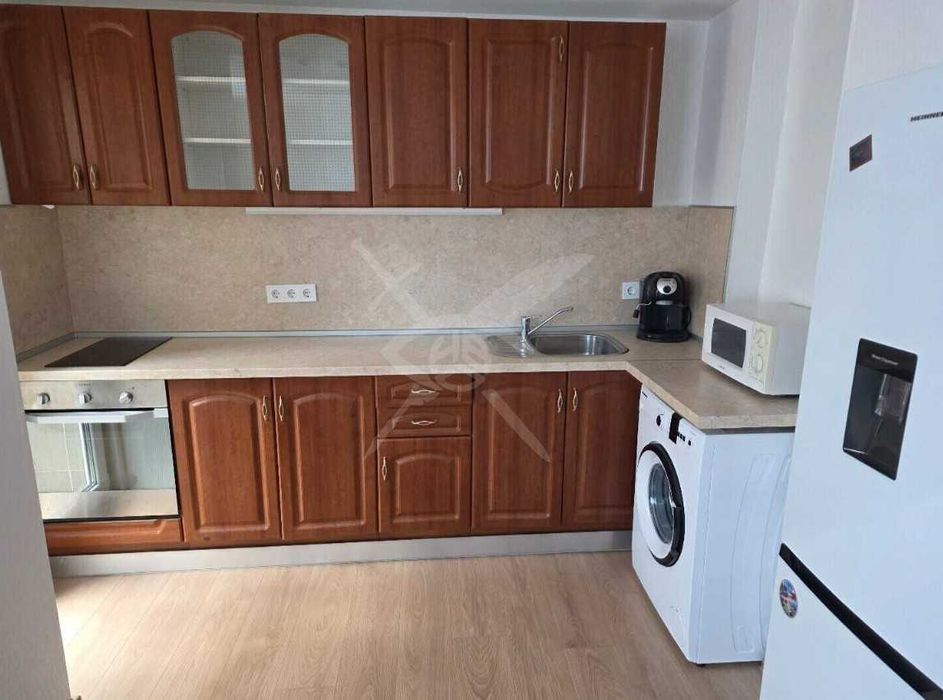 Дава се под наем Тристаен апартамент в Пловдив, Мараша - 90 кв.м за 648.21 € - Снимка #2