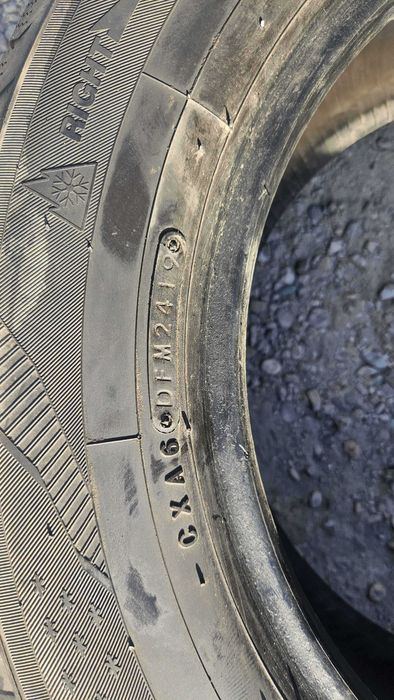 225/60 R16 • Iarna • Toyo Snowprox S943 102H | 2 buc | Pret/buc