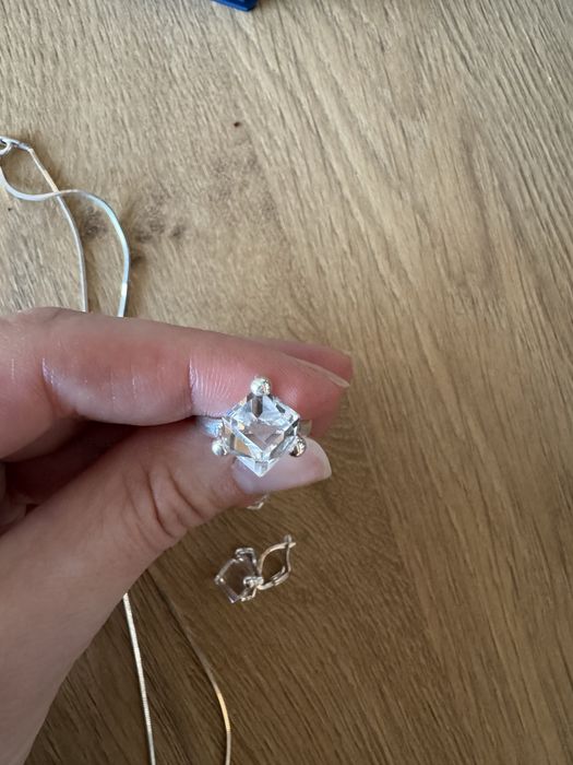 Сребърен комплект бижута с кристал