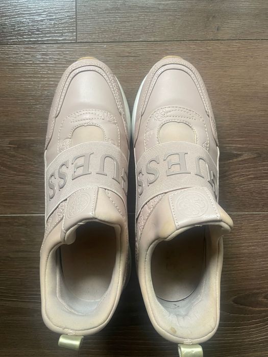 Сникърси Guess pink