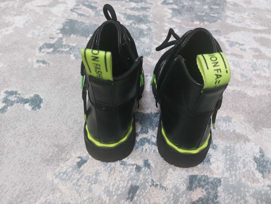 Ботинки для девочек