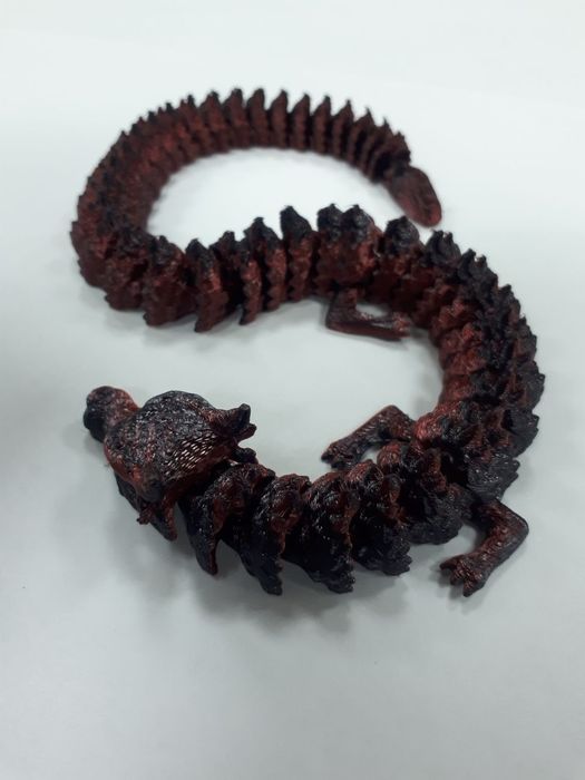 Ajoyib Ajdarho svuner