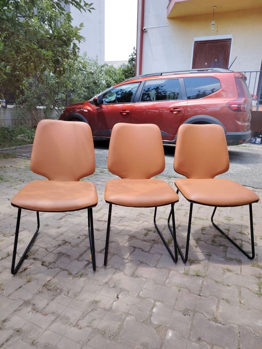 „Set scaune design modern, piele ecologică cognac