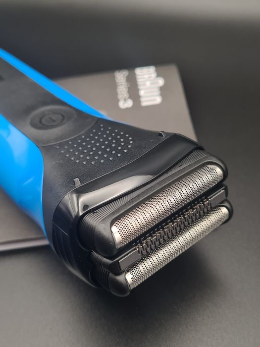 Aparat de ras Braun Series 3 310s Wet&Dry,