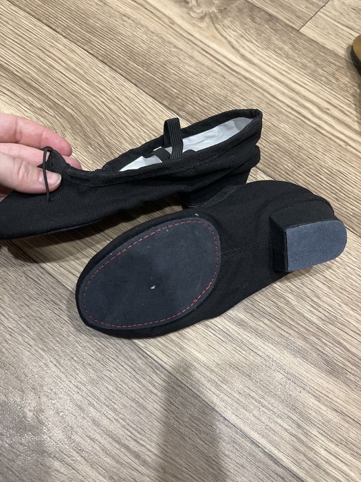 Продам танцевальные туфли