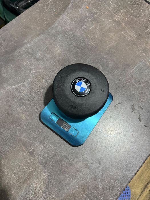 Volan m bmw f10 carbon