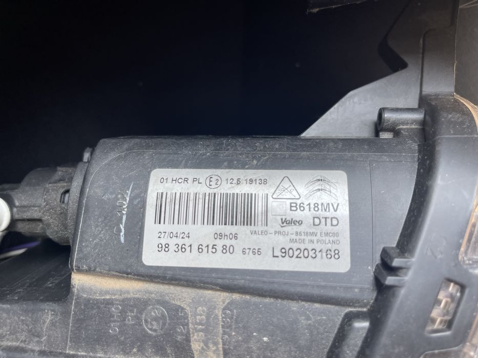 Faruri Citroen C3 an 2020