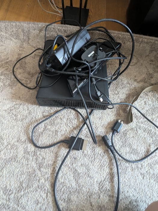 Xbox 360 + KINECT