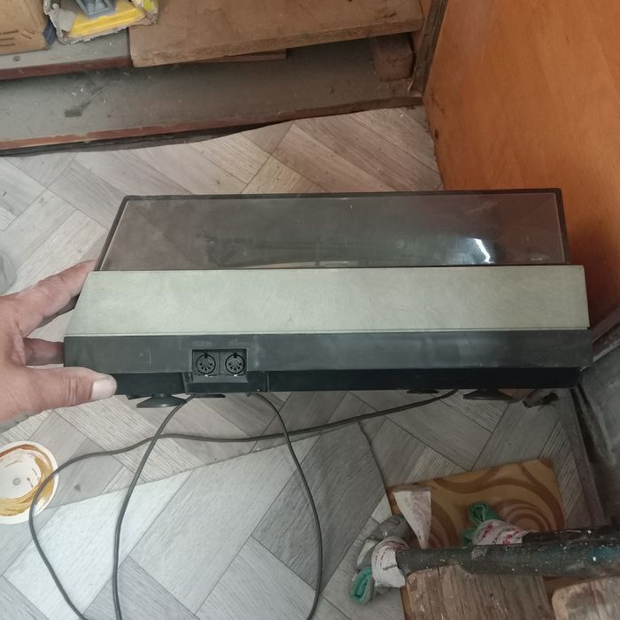Радиотехники  пластинками