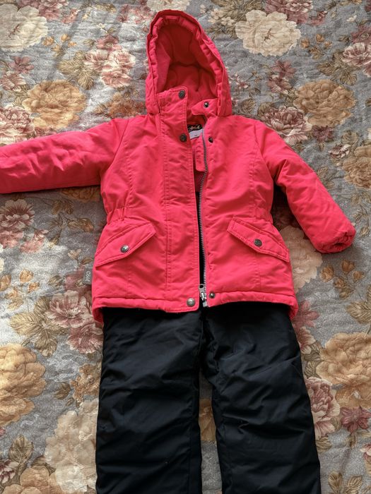 Продам комбез на девочку