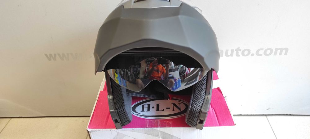 Модуланра каска -черен мат