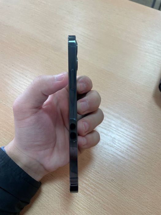 Iphone 12 pro srochni sotiladi