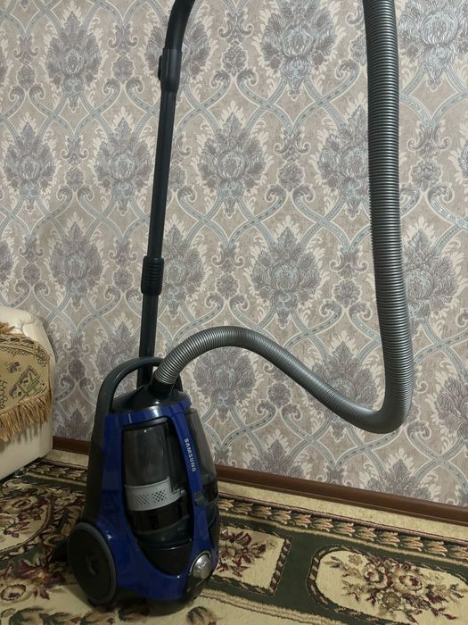 Пылесос Samsung sc8836