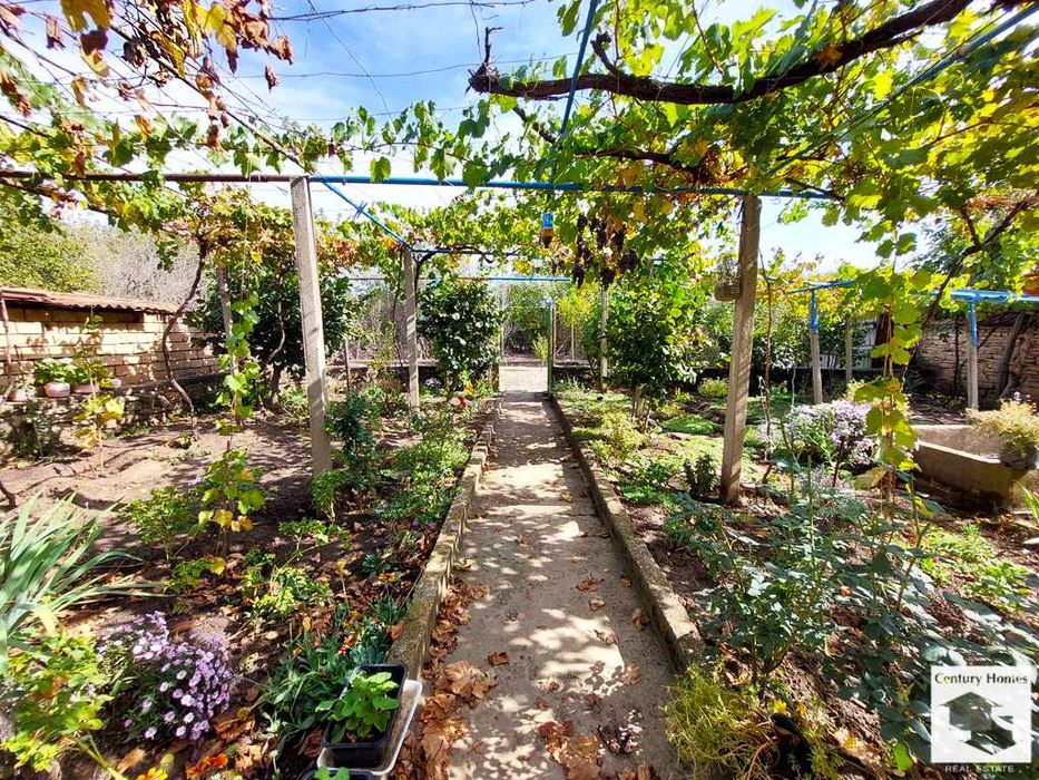 Продава се Къща в с. Куцина, Област Велико Търново - 110 кв.м за 302 €/кв.м - Снимка #13