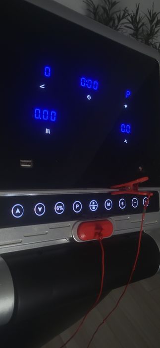 Banda de alergat Fittronic K700,motor de 3.0 CP, inclinație 15% maxim