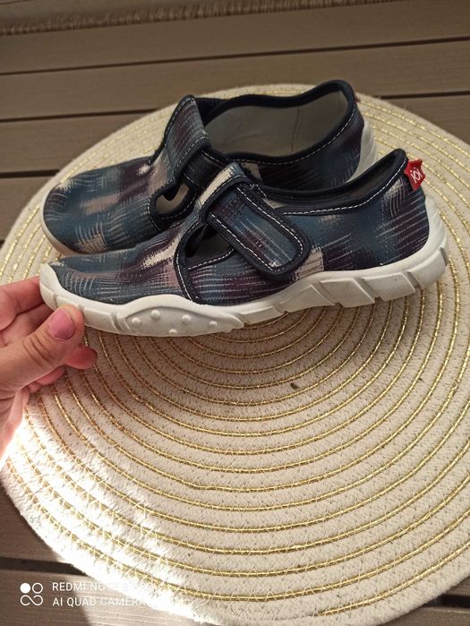 Детски пантофи Колев и Колев