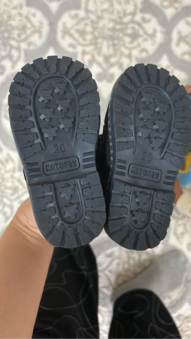 Ботинки новые Котофей 20 рр